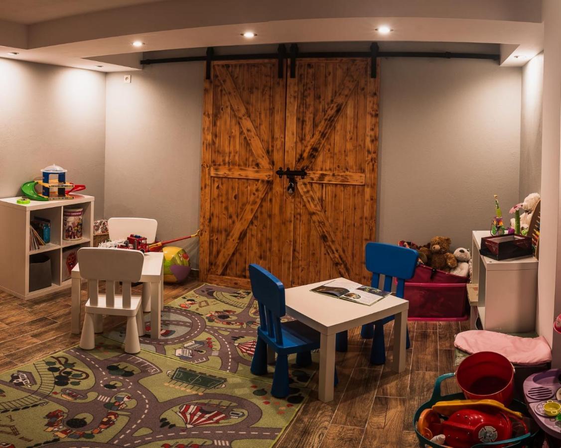Sieraton Pokoje I Apartament สโตรเนีย ชล็องสเกีย ภายนอก รูปภาพ